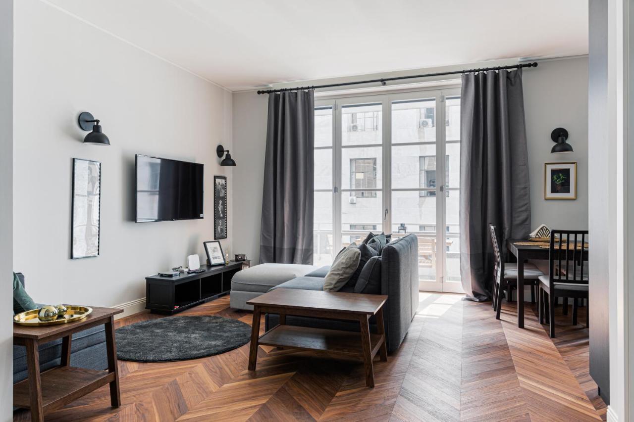 Wide And Bright Two Bedroom Apartment- Via Freguglia Мілан Екстер'єр фото